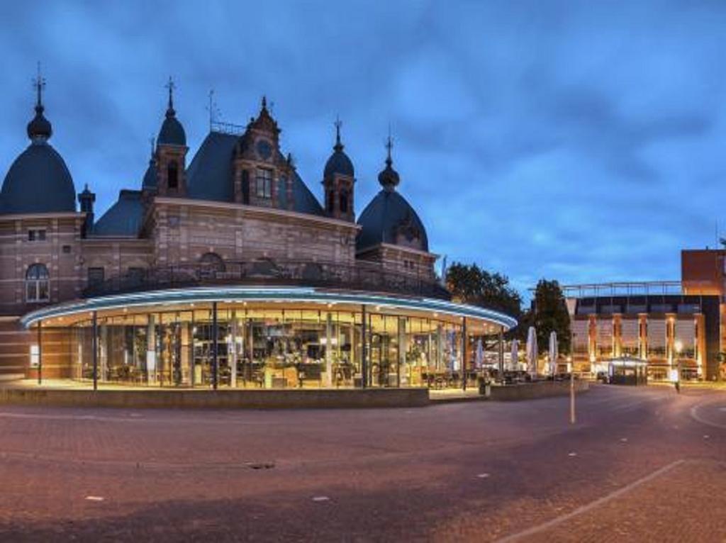 Postillion Hotel Arnhem Exterior foto