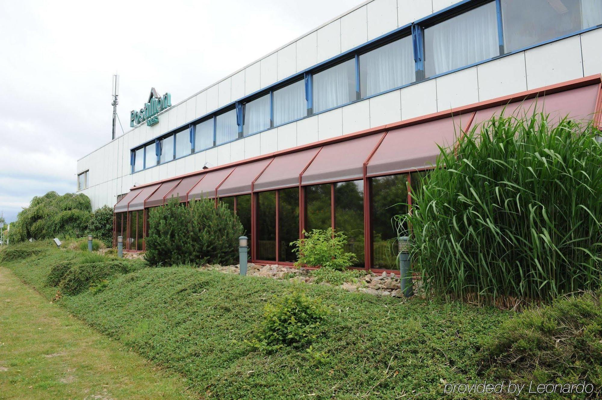 Postillion Hotel Arnhem Exterior foto